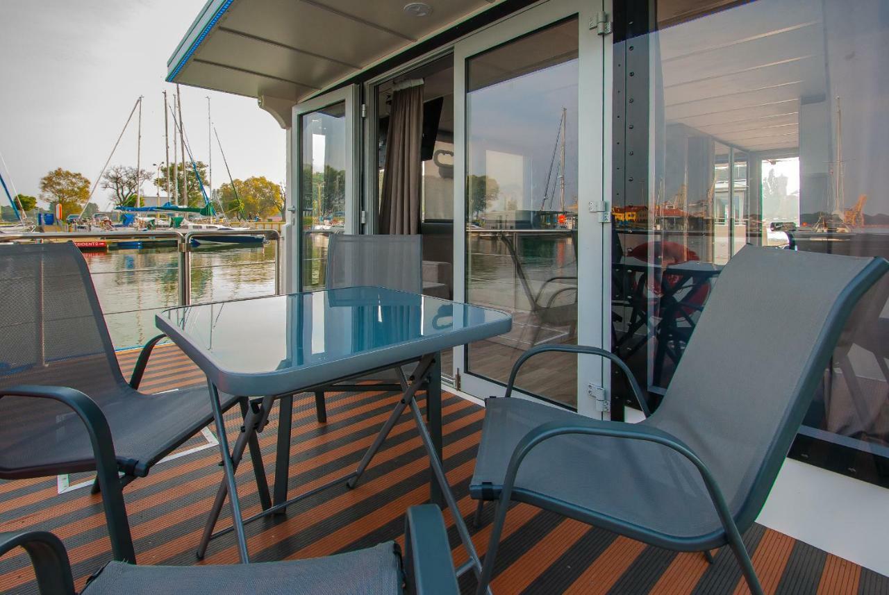 Amber Houseboat Apartman Swinoujscie Kültér fotó